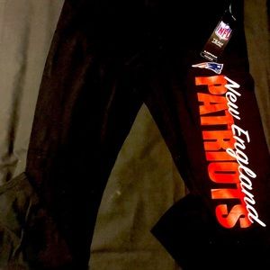 LAST ONE⚡️NWT Women’s or Girls New England Patriots Pants